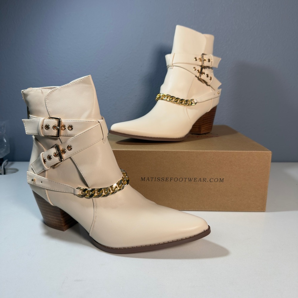 Coconuts by Matisse Jill Ankle Boots Gold Buckle Chain Booties Womens 8 Ivory